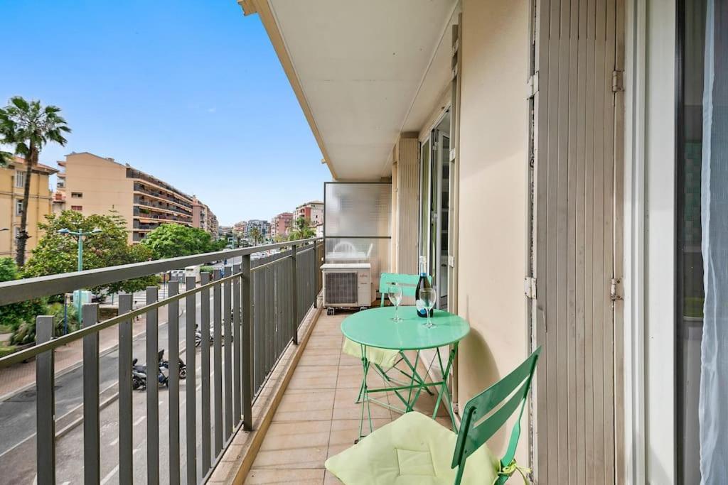 Apartamento Le Landelle - Centre- Climatisation -Proche Gare Sncf Menton Exterior foto