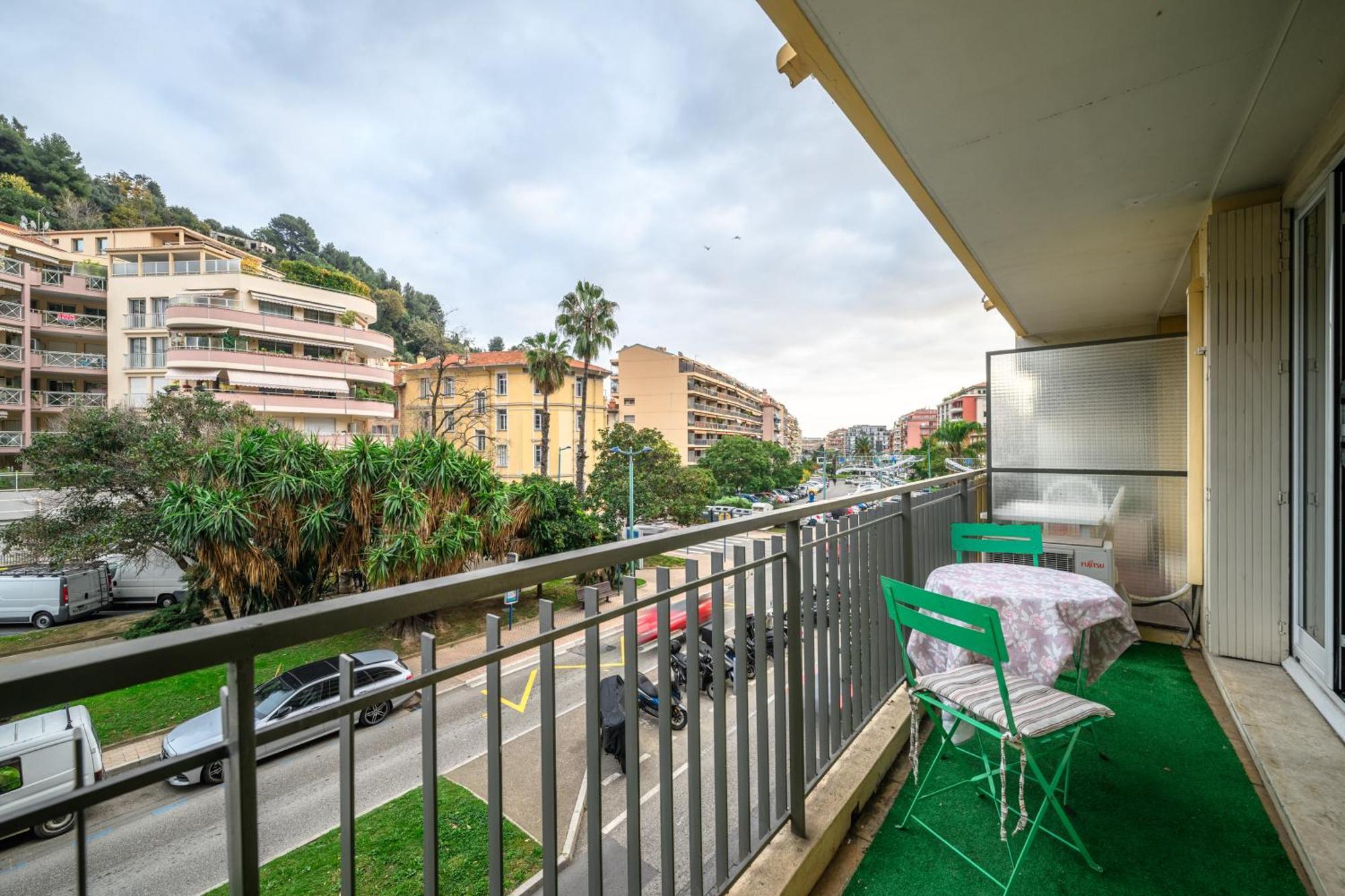 Apartamento Le Landelle - Centre- Climatisation -Proche Gare Sncf Menton Exterior foto